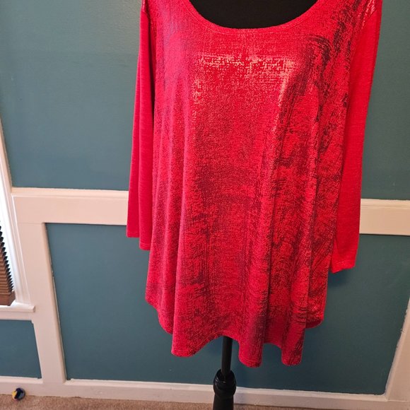 Lane Bryant Red Metallic Shirt, 3/4 Sleeve. Size 22/24 - Picture 4 of 4